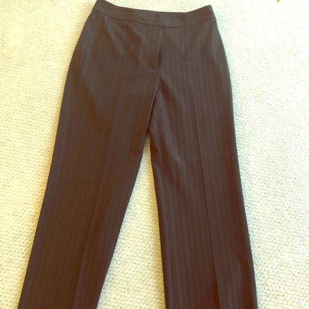 Black Tahari Slacks, Size 4P, good condition.